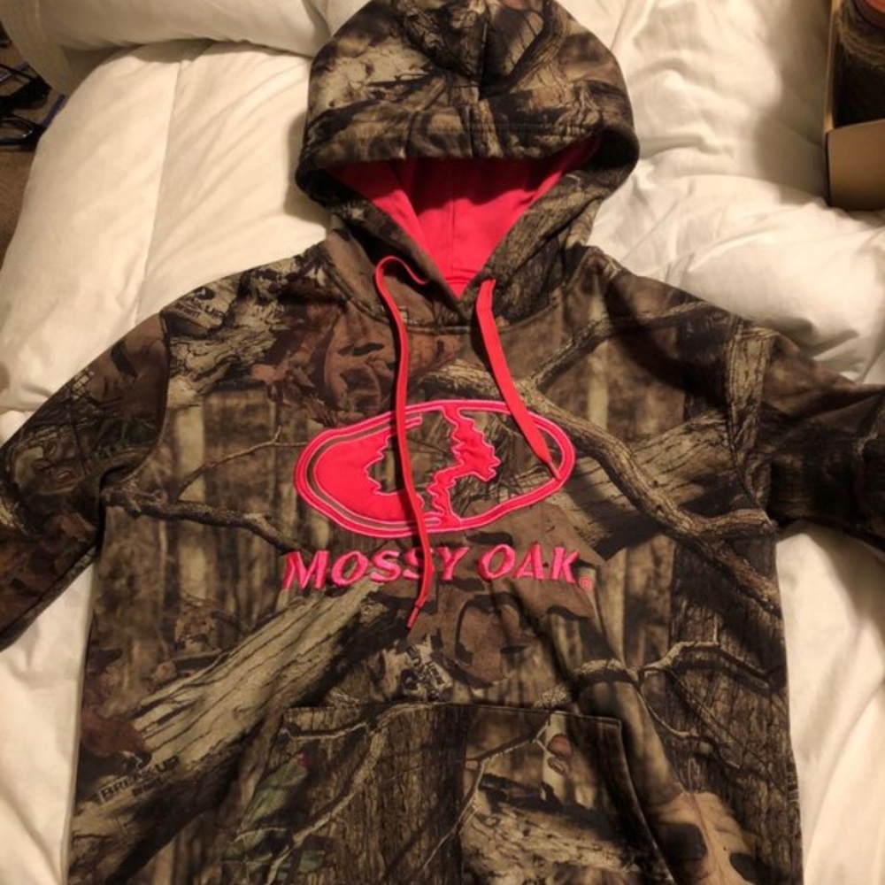 Women’s Mossy Oak Sweatshirt